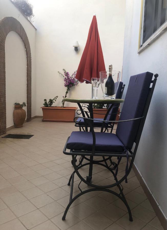 Capri Casa Carlotta Acomodação com café da manhã Exterior foto